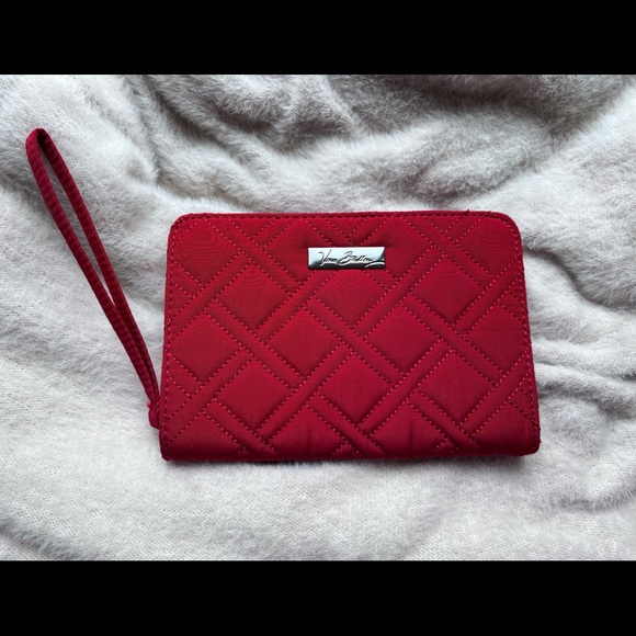 Vera Bradley Handbags - ❣️Vera Bradley Red Wristlet Wallet❣️